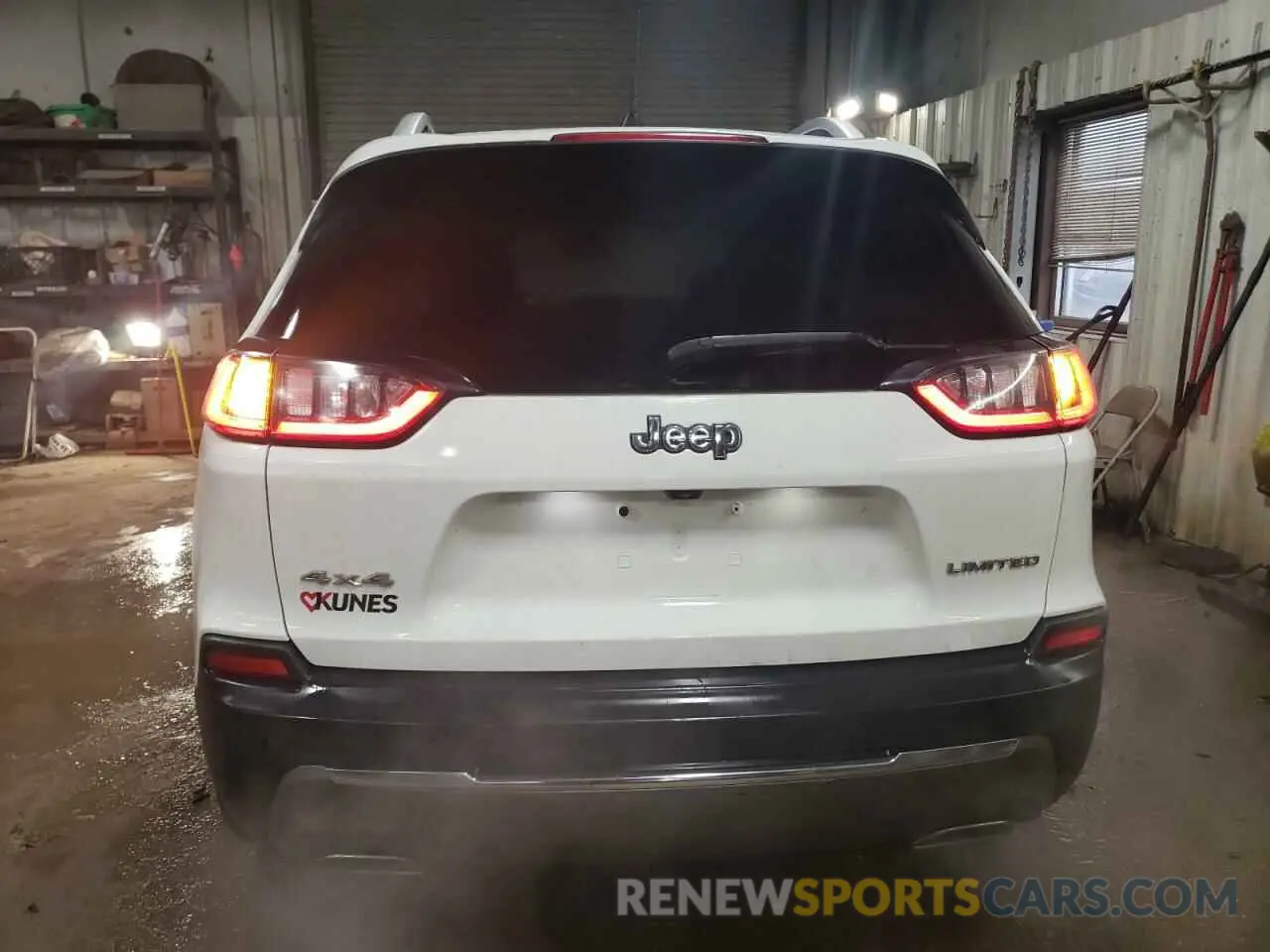 6 Photograph of a damaged car 1C4PJMDX1KD351621 JEEP GRAND CHER 2019