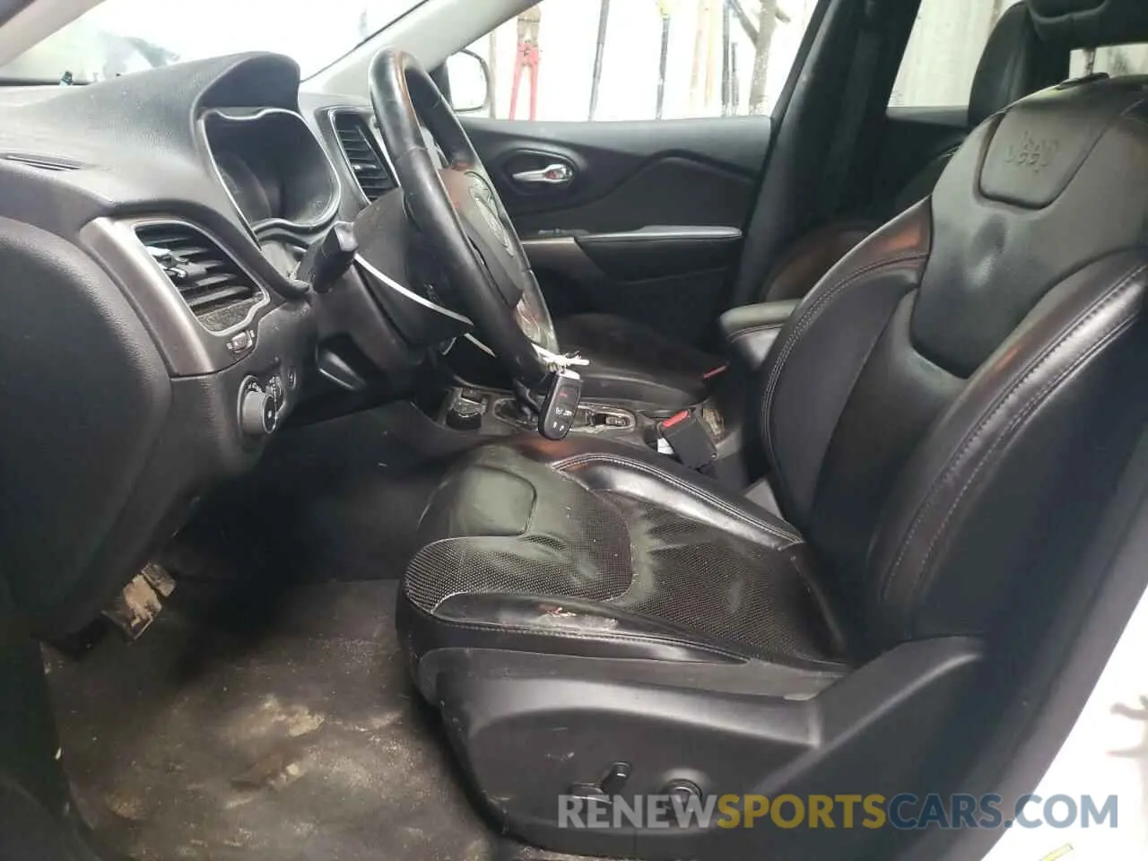 7 Photograph of a damaged car 1C4PJMDX1KD351621 JEEP GRAND CHER 2019