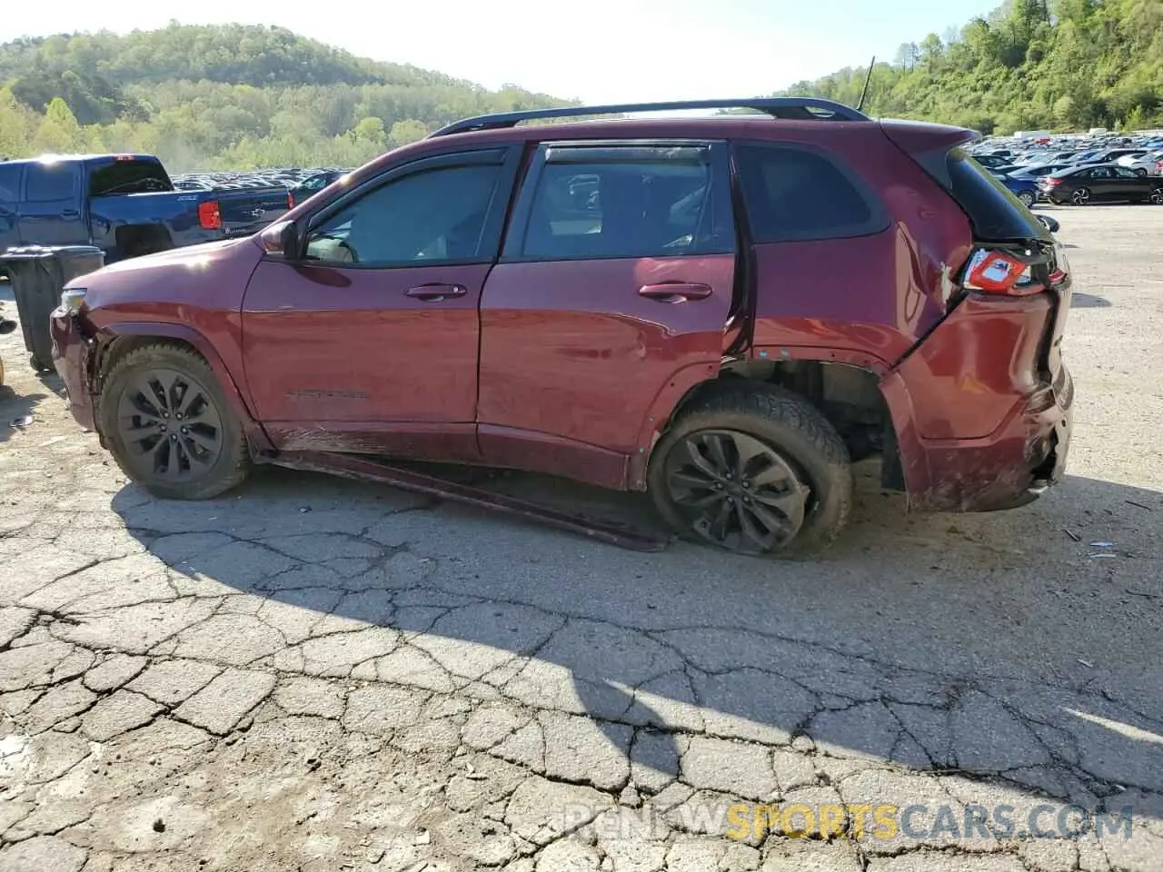 2 Photograph of a damaged car 1C4PJMDX1KD489076 JEEP GRAND CHER 2019