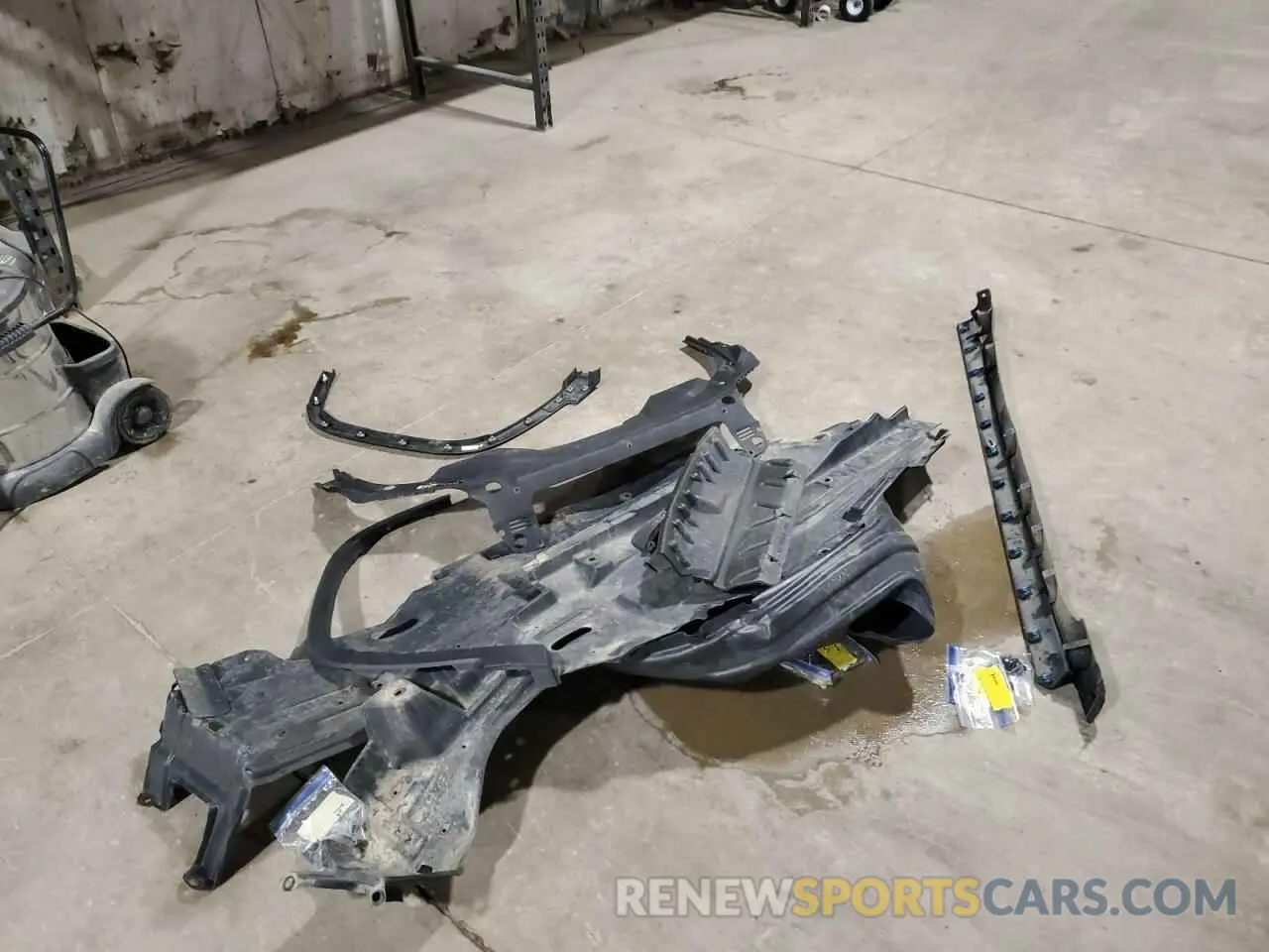 15 Photograph of a damaged car 1C4PJMDX2KD137463 JEEP GRAND CHER 2019