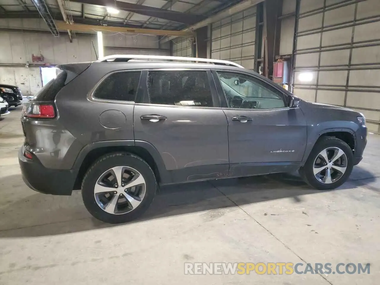 3 Photograph of a damaged car 1C4PJMDX2KD137463 JEEP GRAND CHER 2019