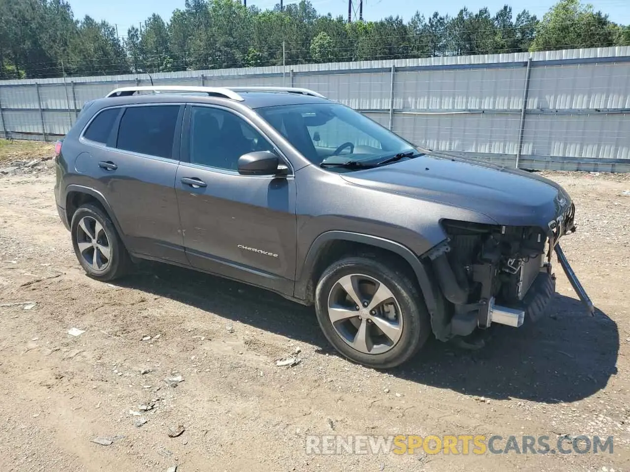4 Photograph of a damaged car 1C4PJMDX2KD138211 JEEP GRAND CHER 2019