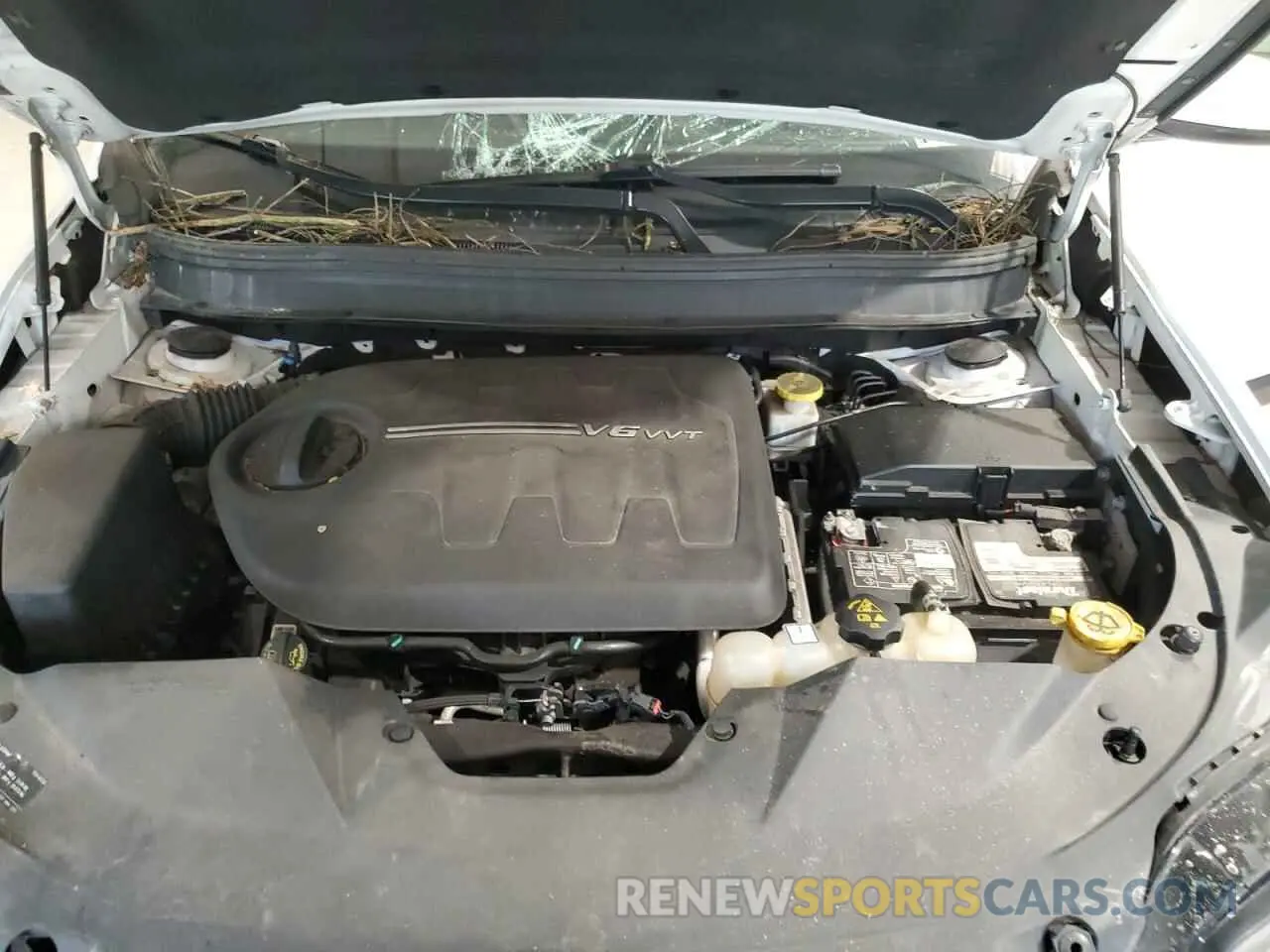 12 Photograph of a damaged car 1C4PJMDX2KD218995 JEEP GRAND CHER 2019