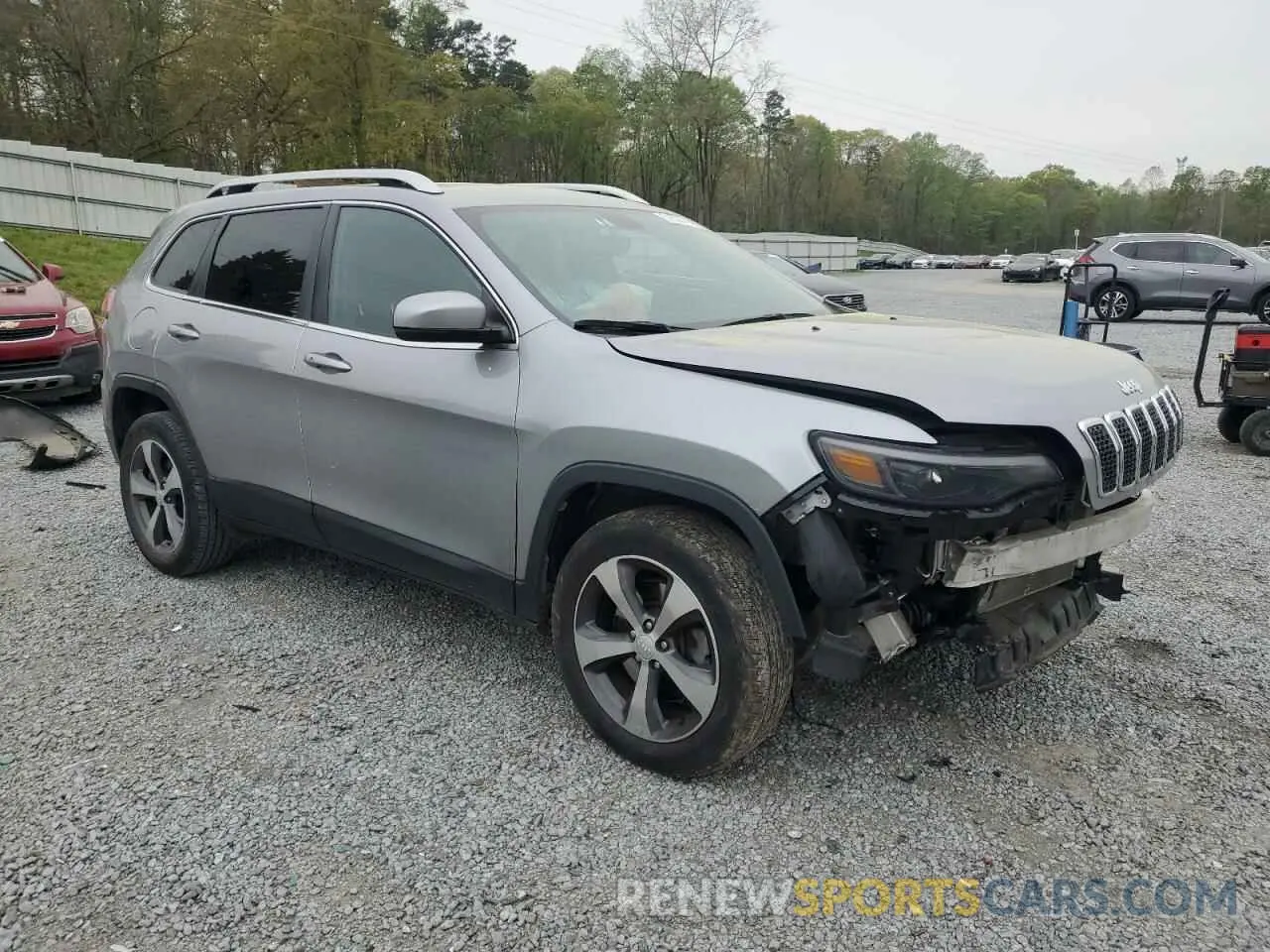 4 Photograph of a damaged car 1C4PJMDX2KD301990 JEEP GRAND CHER 2019