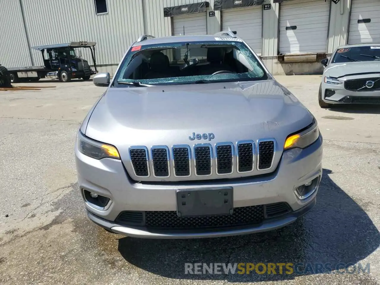 5 Photograph of a damaged car 1C4PJMDX2KD334472 JEEP GRAND CHER 2019