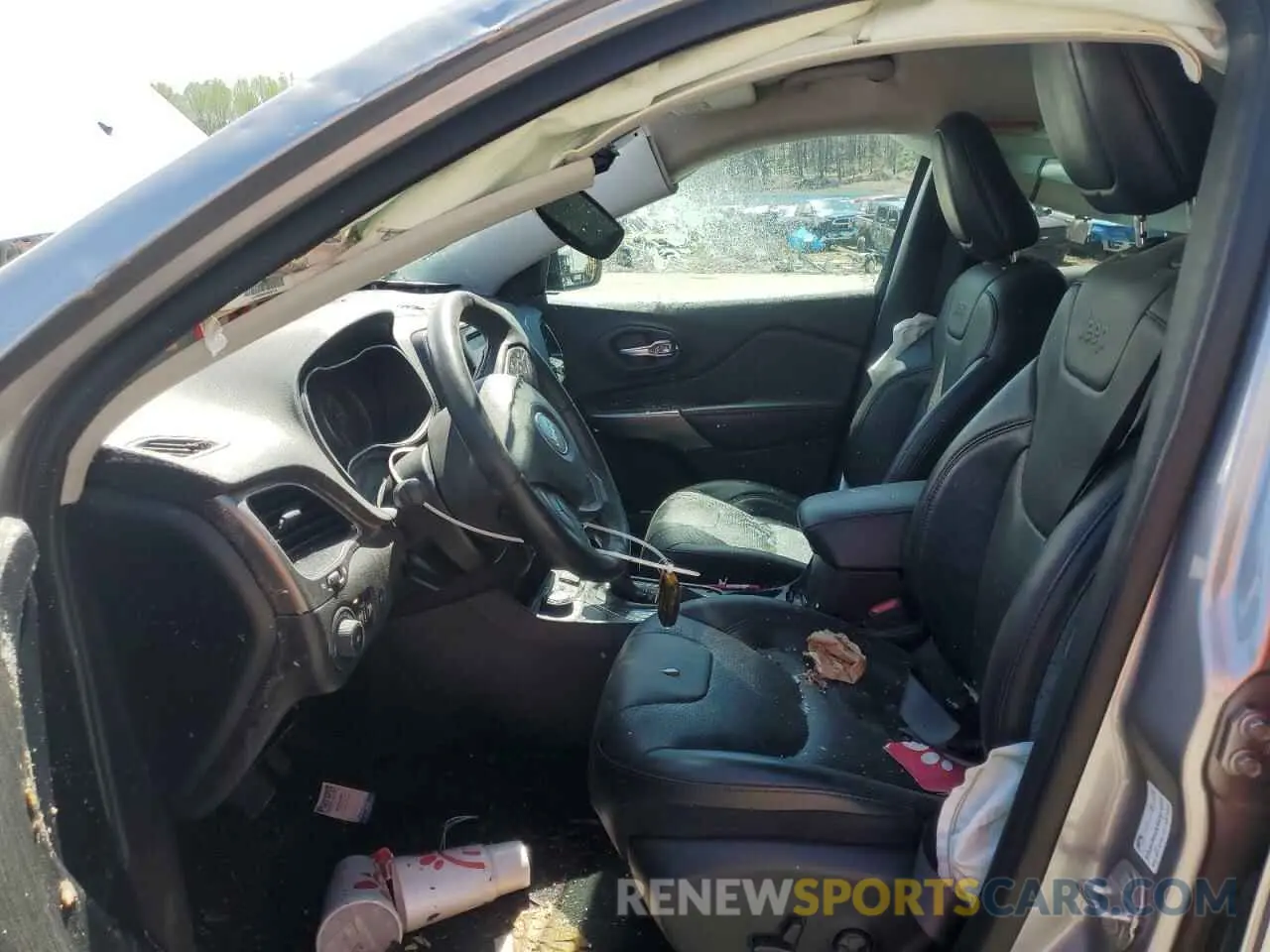 7 Photograph of a damaged car 1C4PJMDX2KD334472 JEEP GRAND CHER 2019