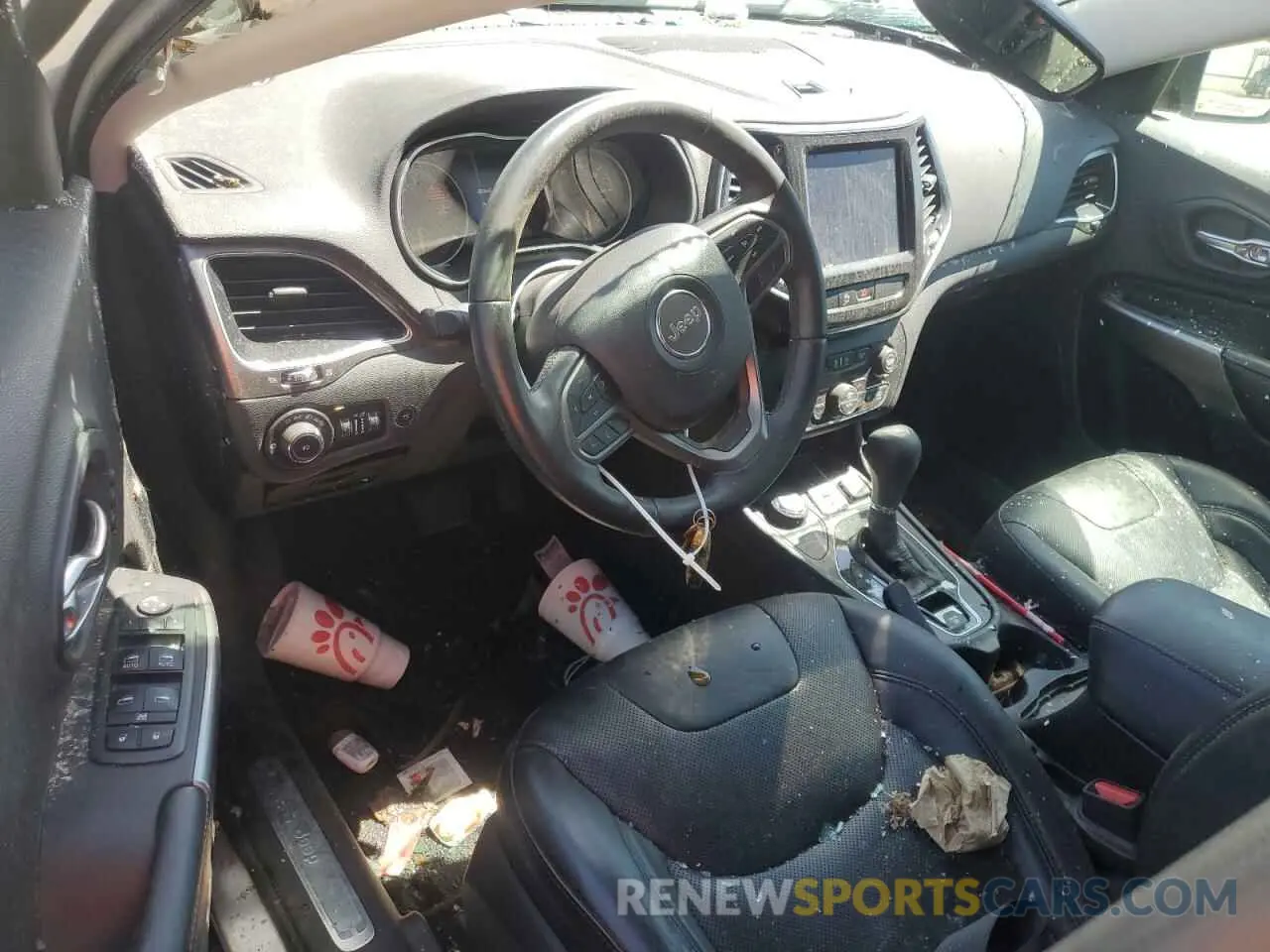 8 Photograph of a damaged car 1C4PJMDX2KD334472 JEEP GRAND CHER 2019