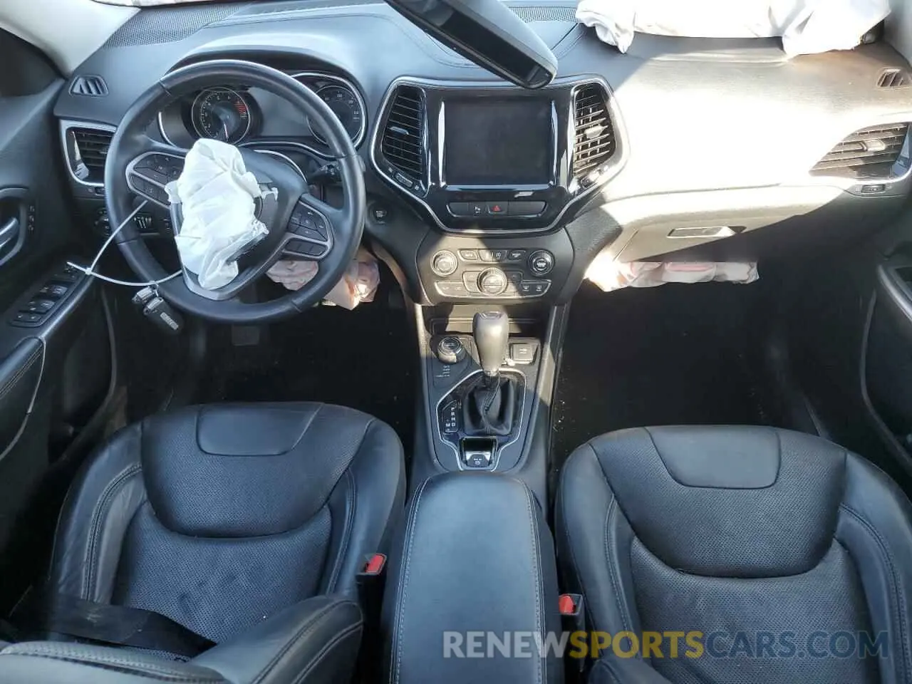 8 Photograph of a damaged car 1C4PJMDX2KD383123 JEEP GRAND CHER 2019