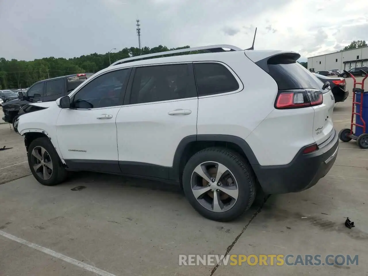 2 Photograph of a damaged car 1C4PJMDX2KD409798 JEEP GRAND CHER 2019