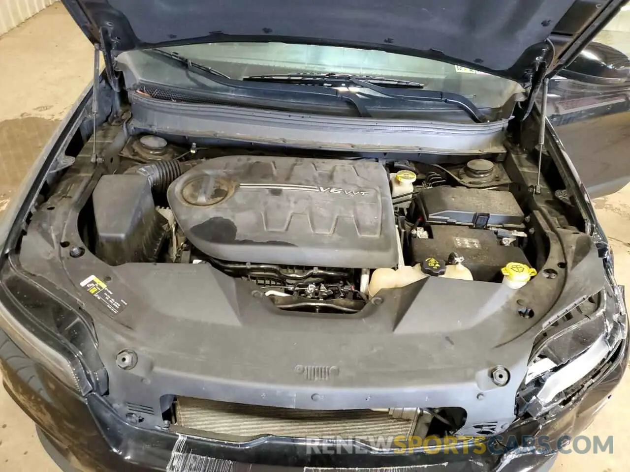 11 Photograph of a damaged car 1C4PJMDX2KD451081 JEEP GRAND CHER 2019