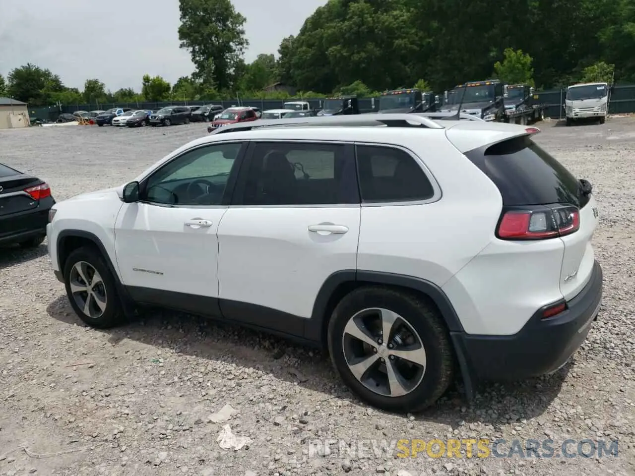 2 Photograph of a damaged car 1C4PJMDX3KD135057 JEEP GRAND CHER 2019