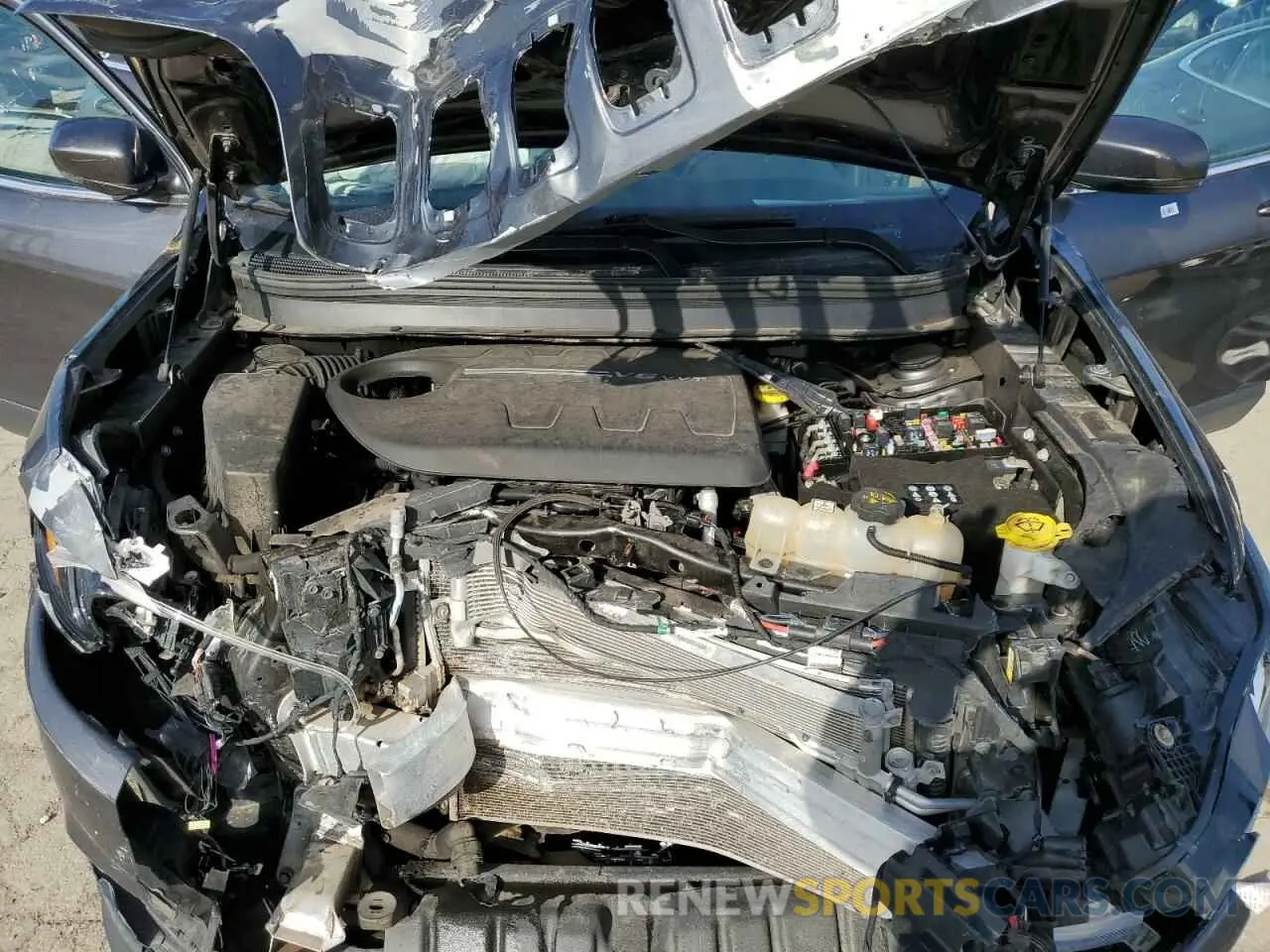 12 Photograph of a damaged car 1C4PJMDX3KD188941 JEEP GRAND CHER 2019