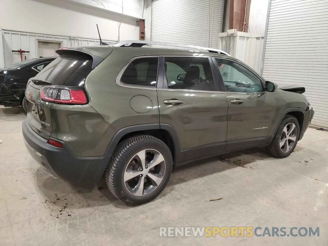 3 Photograph of a damaged car 1C4PJMDX3KD256705 JEEP GRAND CHER 2019