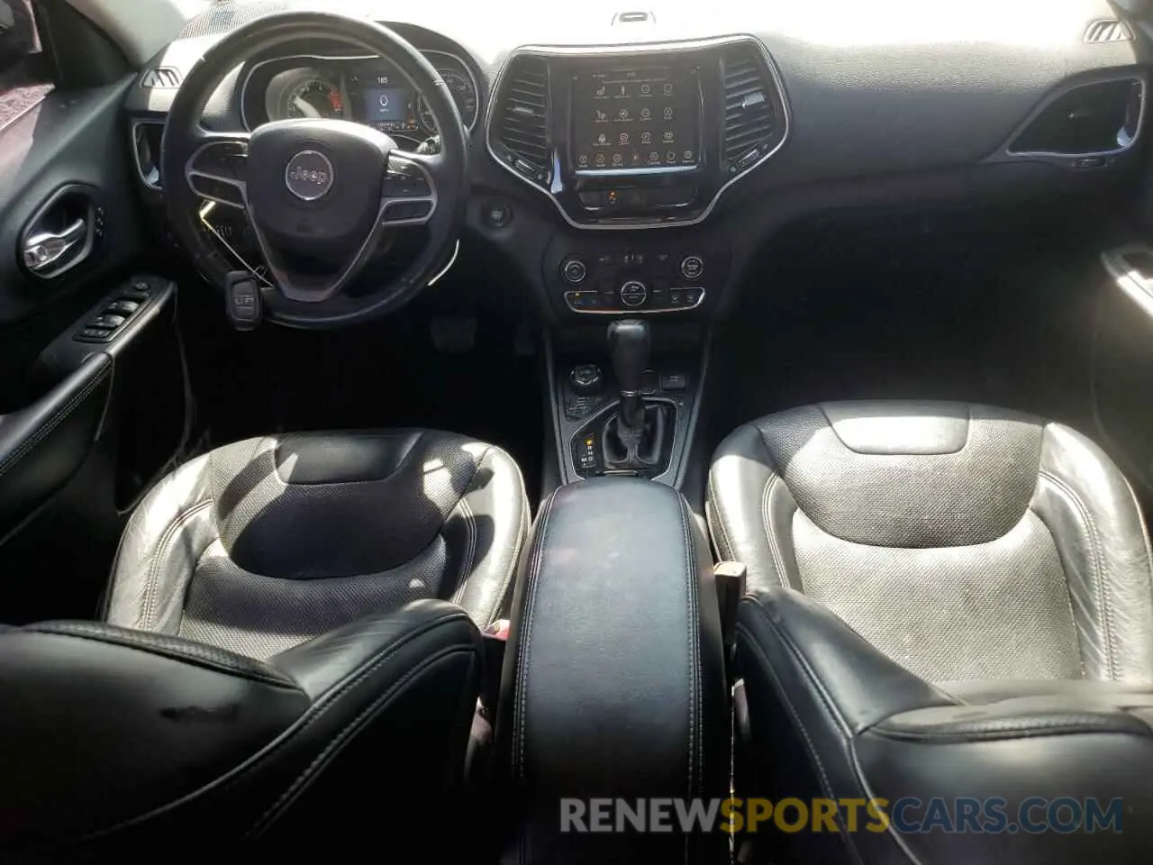 8 Photograph of a damaged car 1C4PJMDX3KD303795 JEEP GRAND CHER 2019
