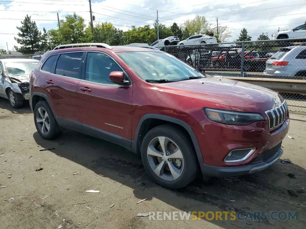 4 Photograph of a damaged car 1C4PJMDX3KD305174 JEEP GRAND CHER 2019