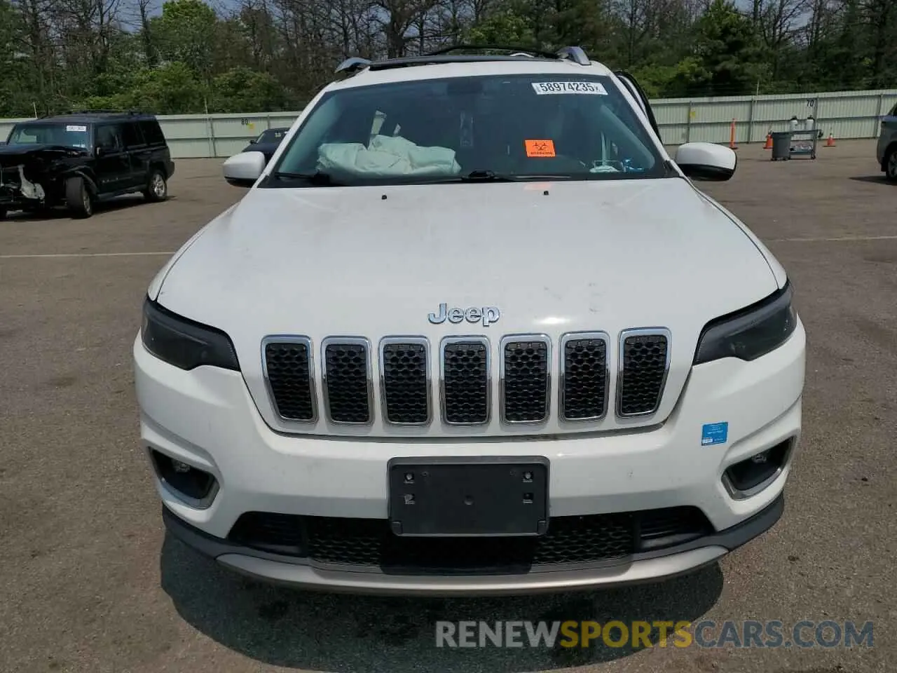 5 Photograph of a damaged car 1C4PJMDX3KD321486 JEEP GRAND CHER 2019