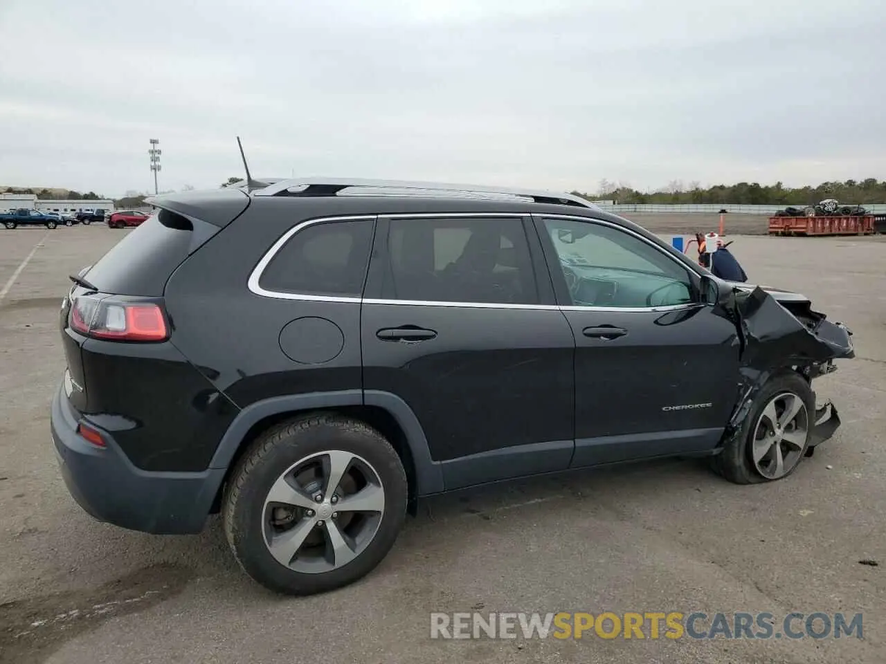 3 Photograph of a damaged car 1C4PJMDX3KD400432 JEEP GRAND CHER 2019