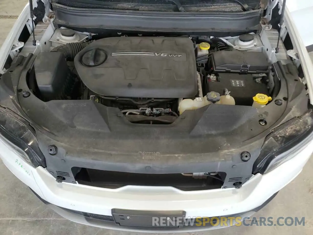 13 Photograph of a damaged car 1C4PJMDX4KD119143 JEEP GRAND CHER 2019