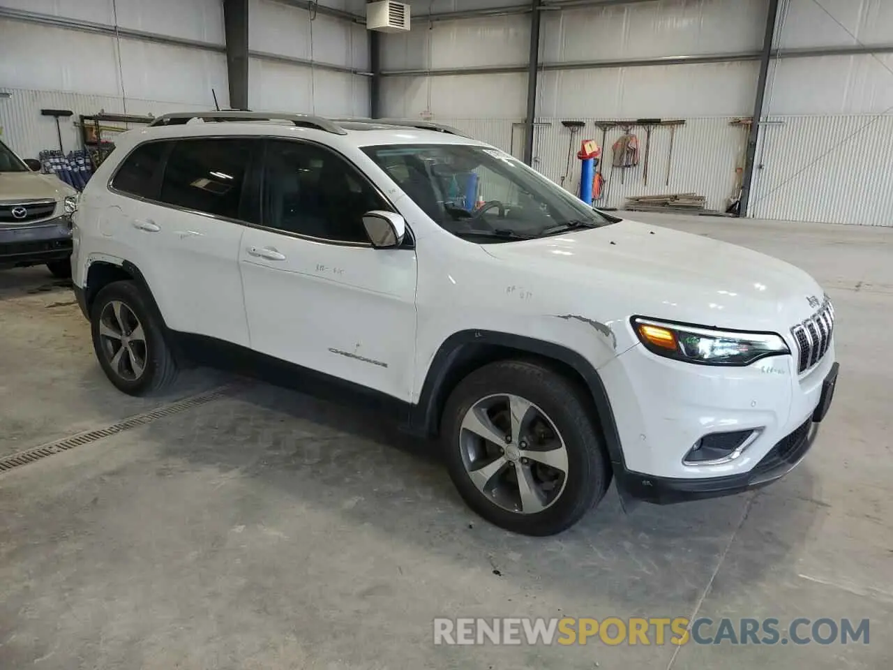 4 Photograph of a damaged car 1C4PJMDX4KD119143 JEEP GRAND CHER 2019