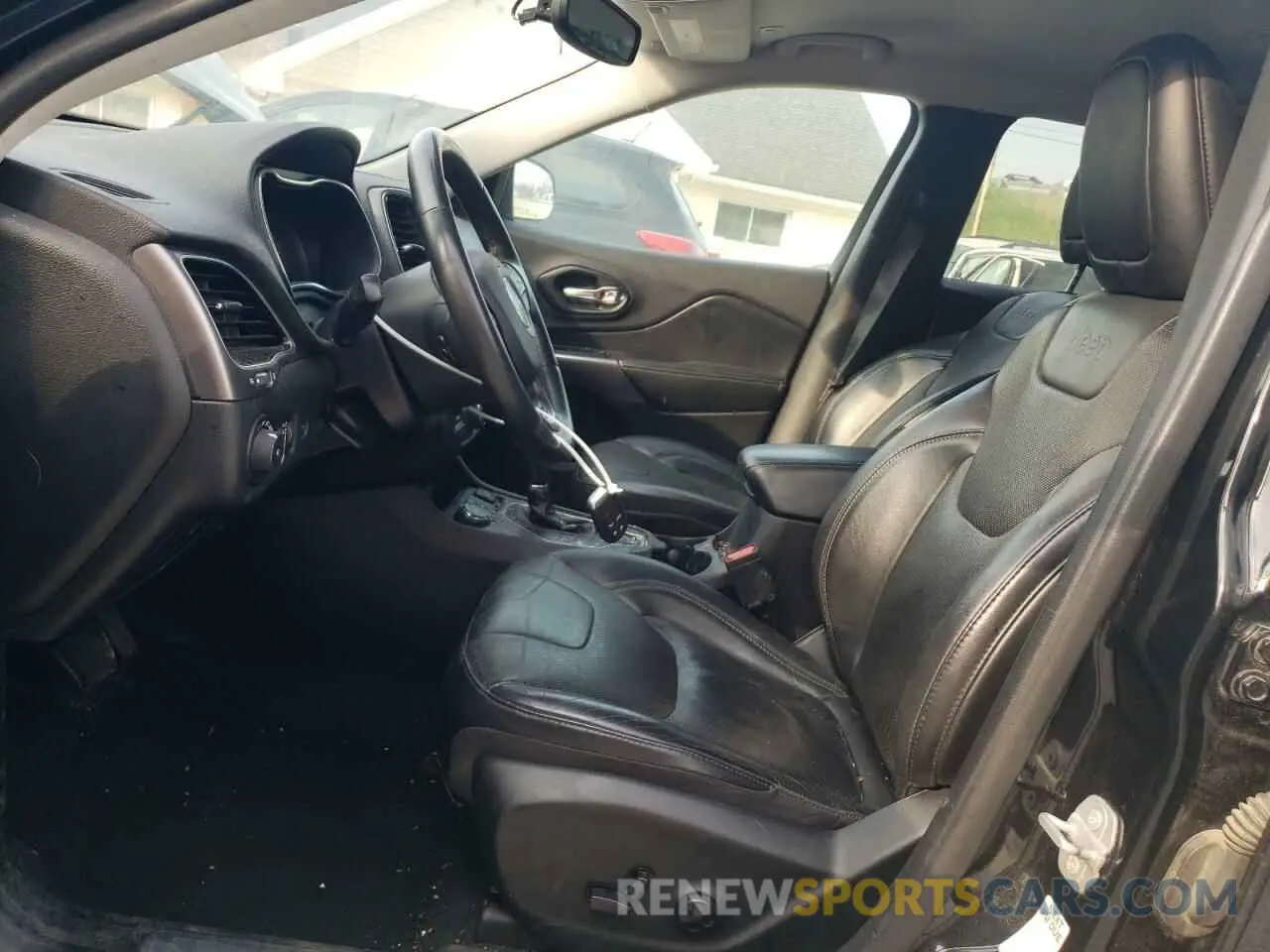 7 Photograph of a damaged car 1C4PJMDX4KD373936 JEEP GRAND CHER 2019
