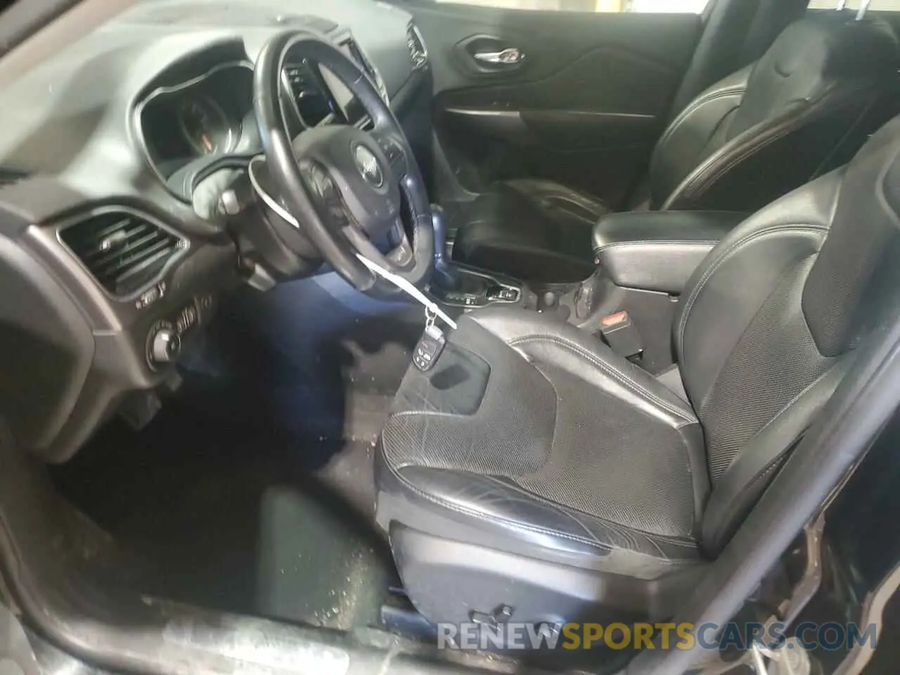 7 Photograph of a damaged car 1C4PJMDX4KD472952 JEEP GRAND CHER 2019
