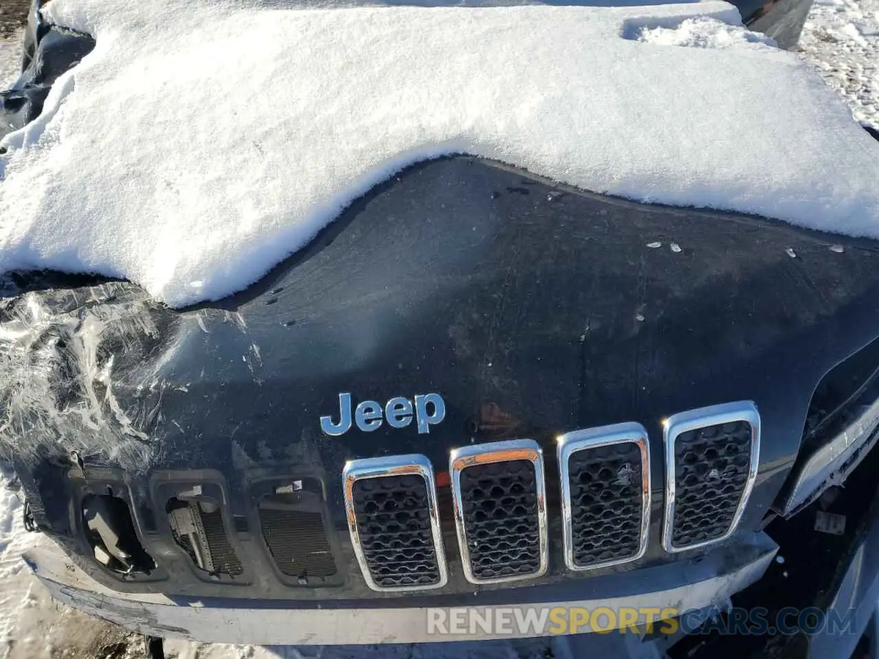 13 Photograph of a damaged car 1C4PJMDX5KD118891 JEEP GRAND CHER 2019