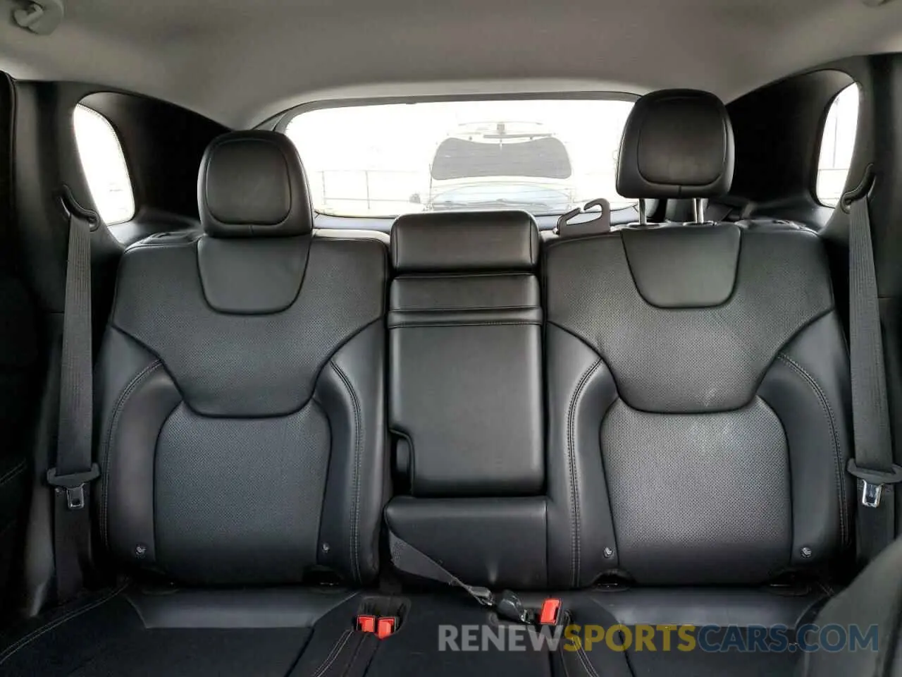 10 Photograph of a damaged car 1C4PJMDX5KD134895 JEEP GRAND CHER 2019