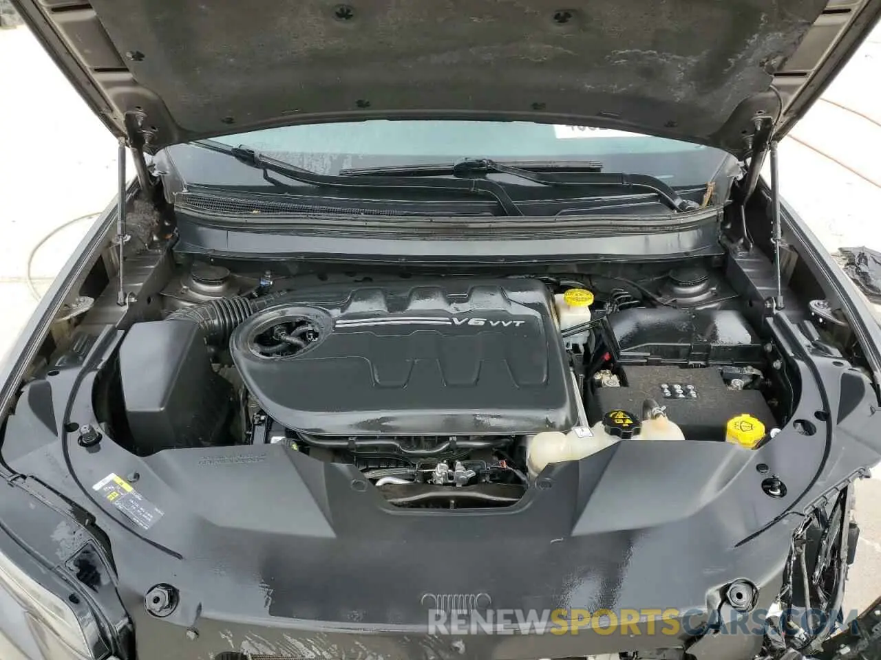 12 Photograph of a damaged car 1C4PJMDX5KD134895 JEEP GRAND CHER 2019