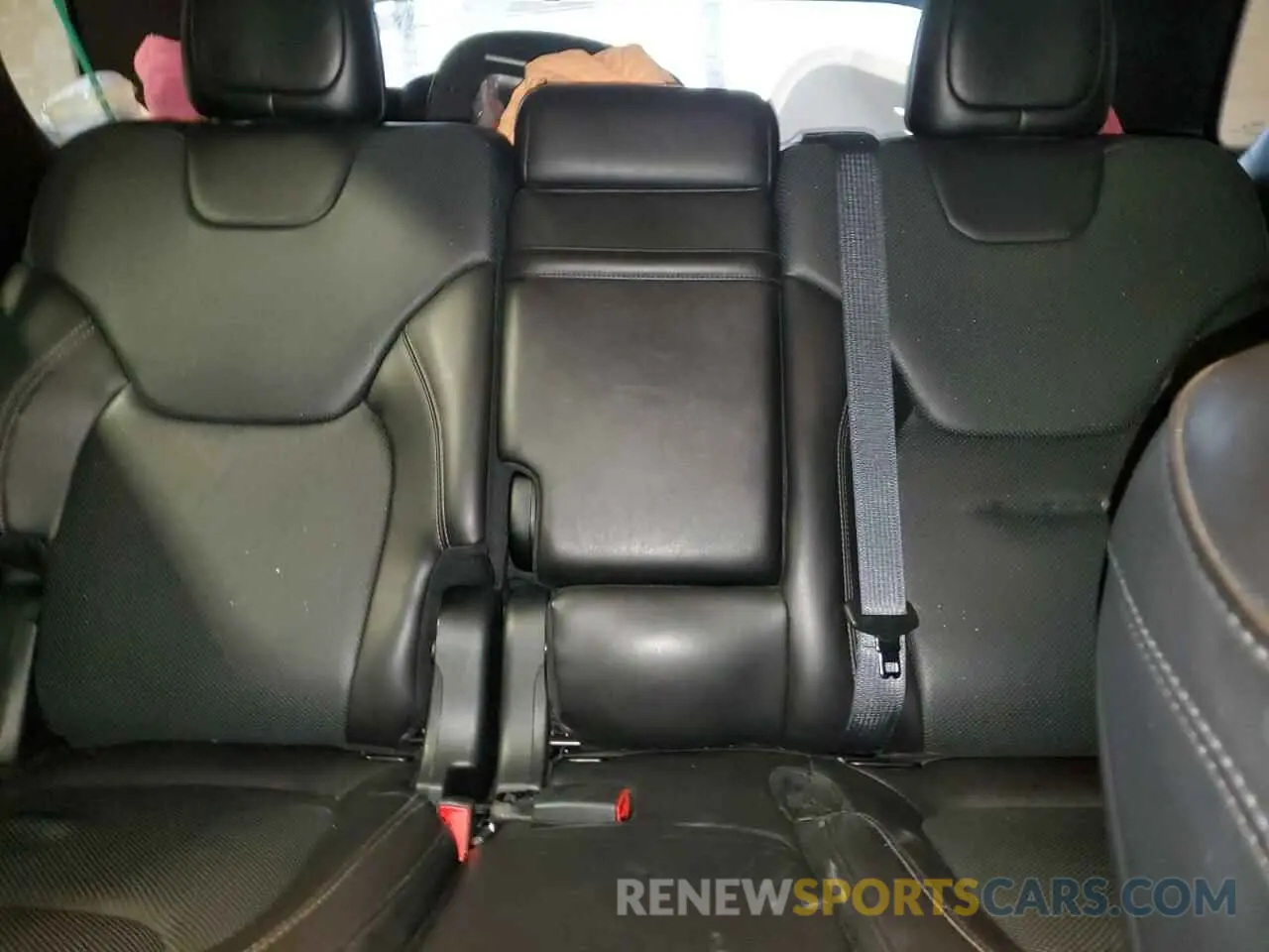10 Photograph of a damaged car 1C4PJMDX5KD137246 JEEP GRAND CHER 2019