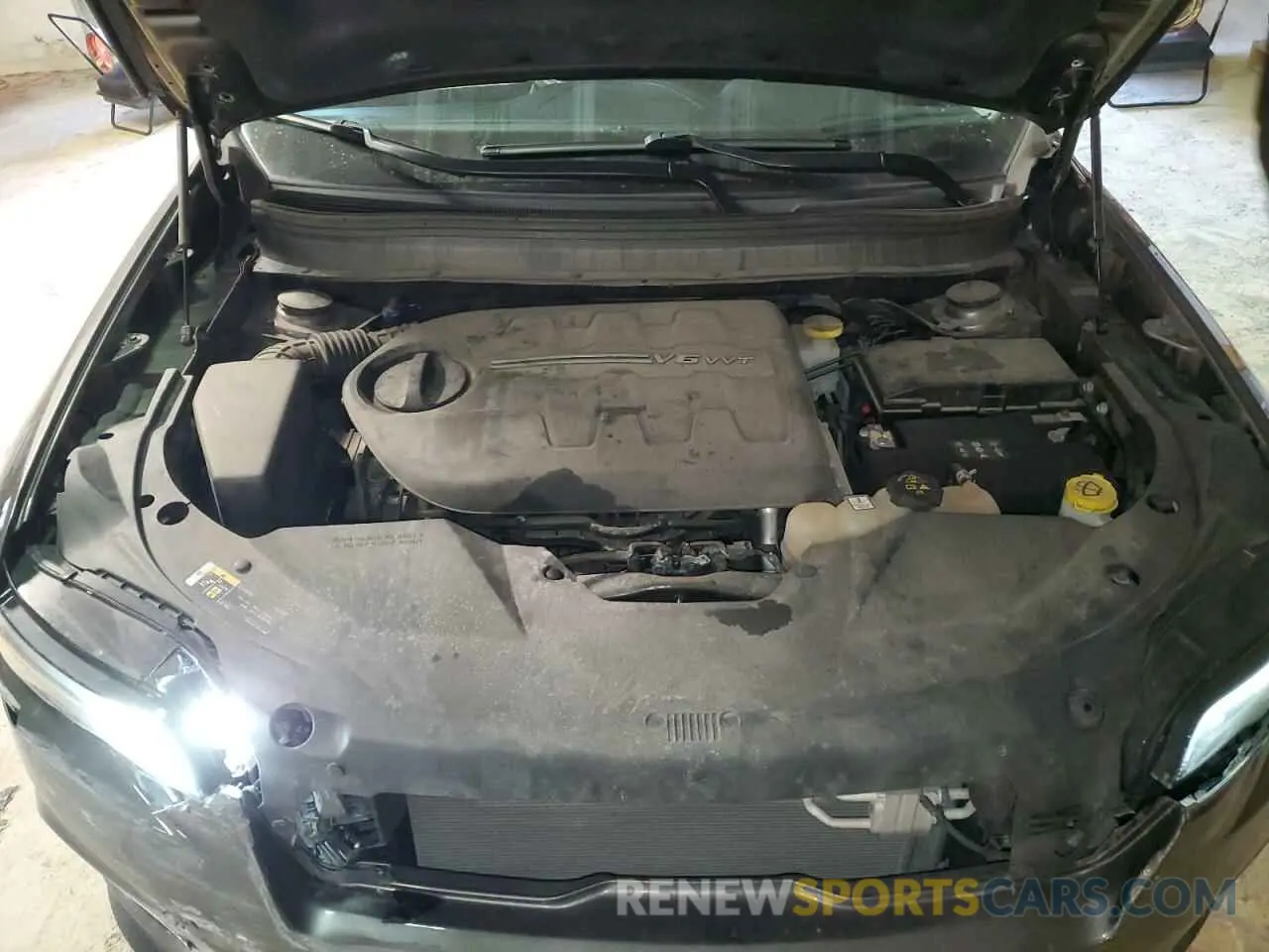 13 Photograph of a damaged car 1C4PJMDX5KD137246 JEEP GRAND CHER 2019