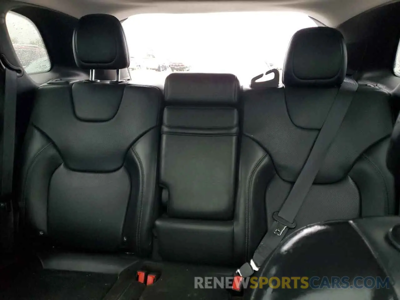10 Photograph of a damaged car 1C4PJMDX5KD150238 JEEP GRAND CHER 2019
