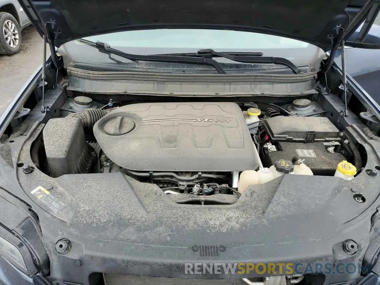 12 Photograph of a damaged car 1C4PJMDX5KD369278 JEEP GRAND CHER 2019