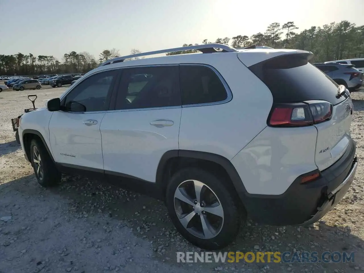 2 Photograph of a damaged car 1C4PJMDX5KD375792 JEEP GRAND CHER 2019