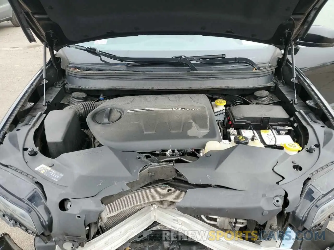 12 Photograph of a damaged car 1C4PJMDX5KD421346 JEEP GRAND CHER 2019