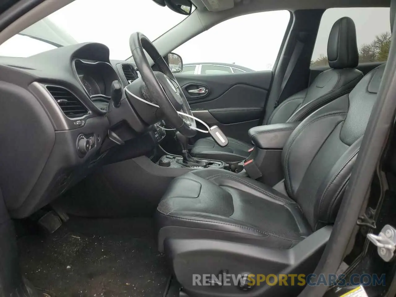 7 Photograph of a damaged car 1C4PJMDX5KD421346 JEEP GRAND CHER 2019