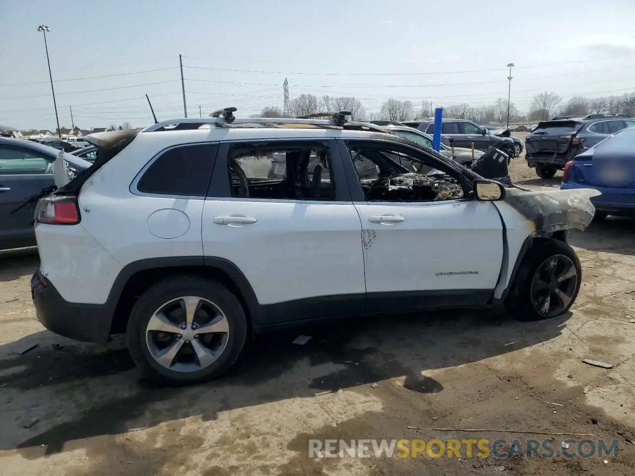 3 Photograph of a damaged car 1C4PJMDX5KD445047 JEEP GRAND CHER 2019