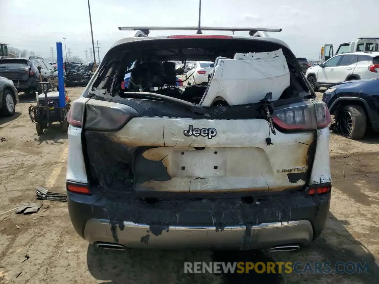 6 Photograph of a damaged car 1C4PJMDX5KD445047 JEEP GRAND CHER 2019