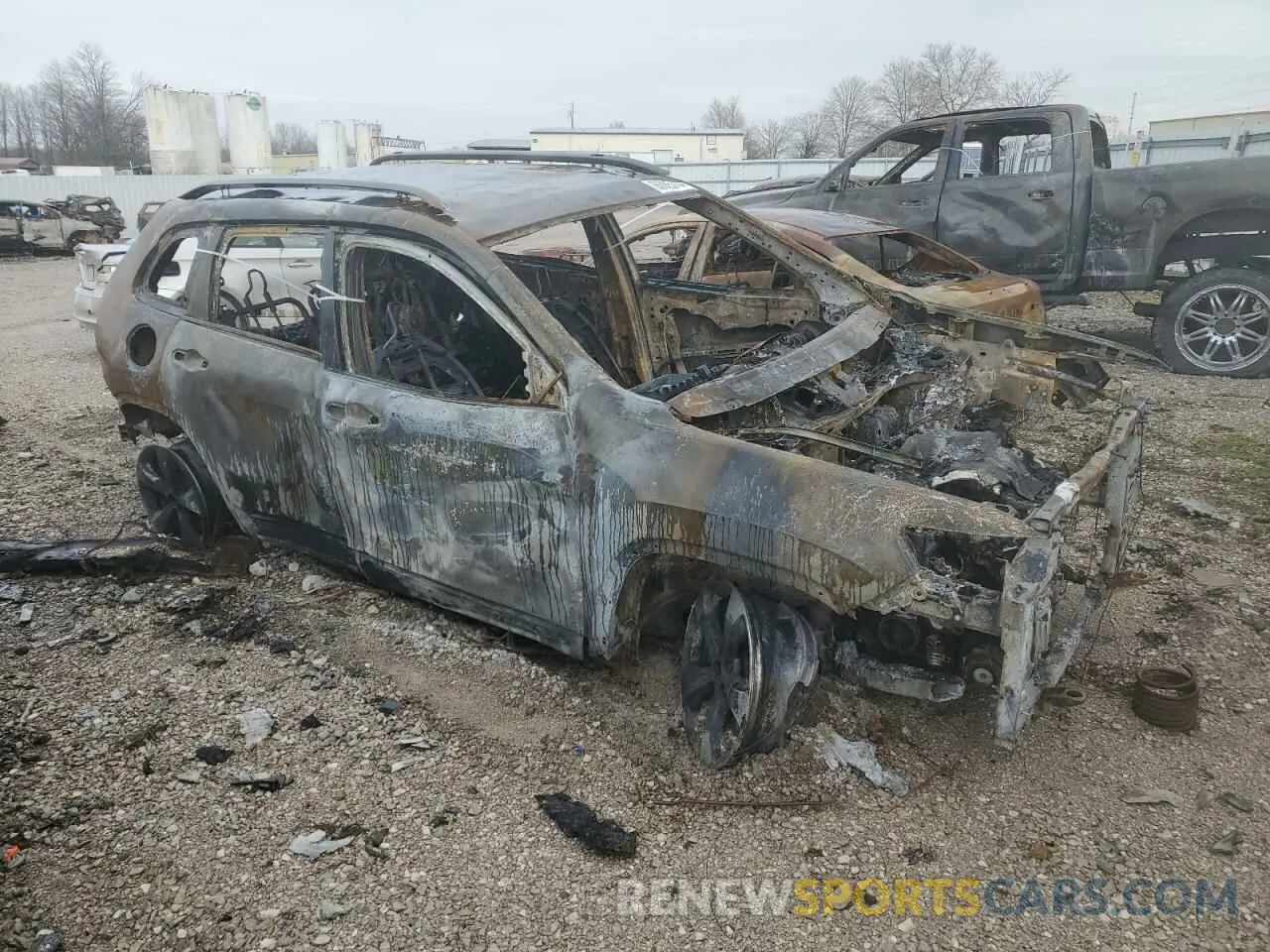 4 Photograph of a damaged car 1C4PJMDX5KD461653 JEEP GRAND CHER 2019
