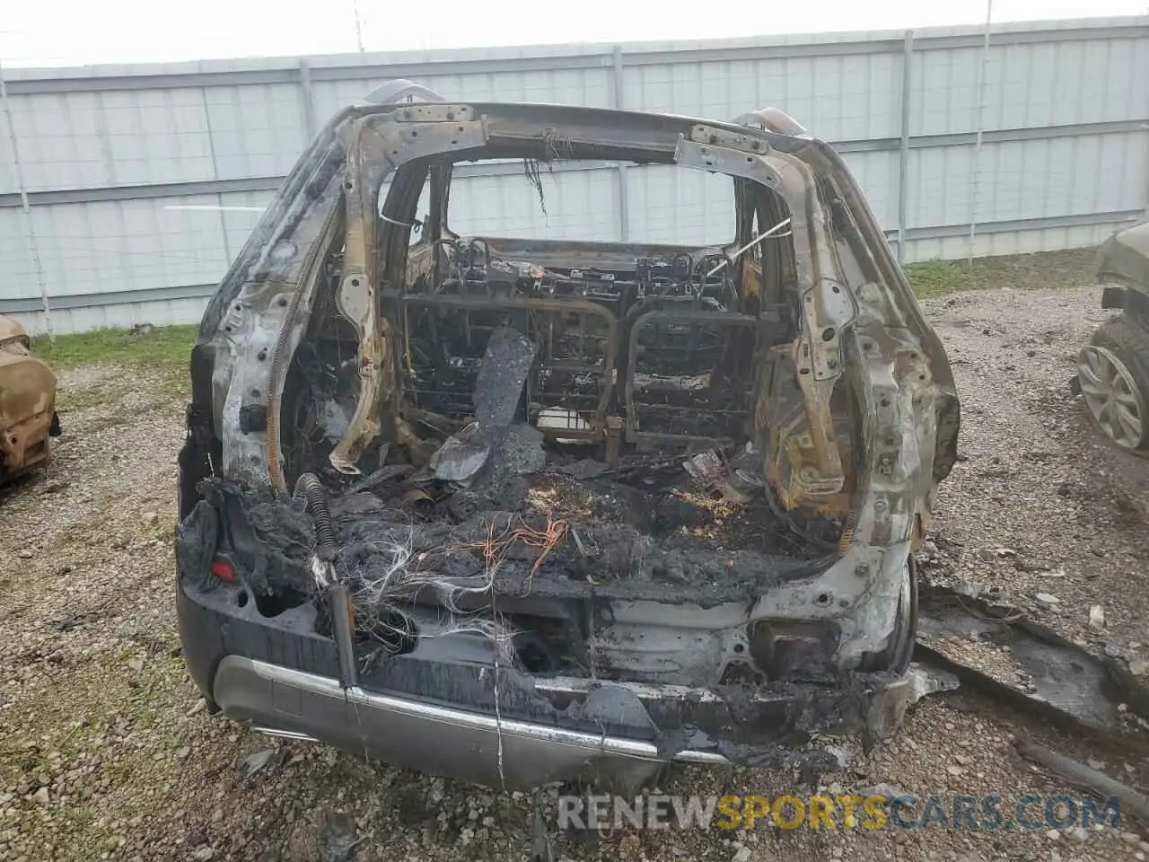 6 Photograph of a damaged car 1C4PJMDX5KD461653 JEEP GRAND CHER 2019