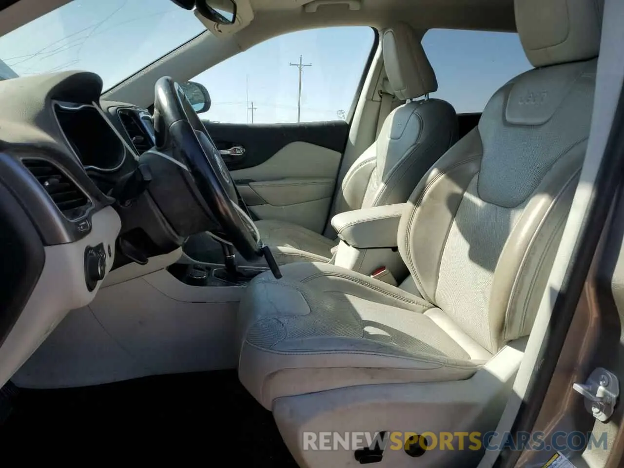 7 Photograph of a damaged car 1C4PJMDX6KD163581 JEEP GRAND CHER 2019
