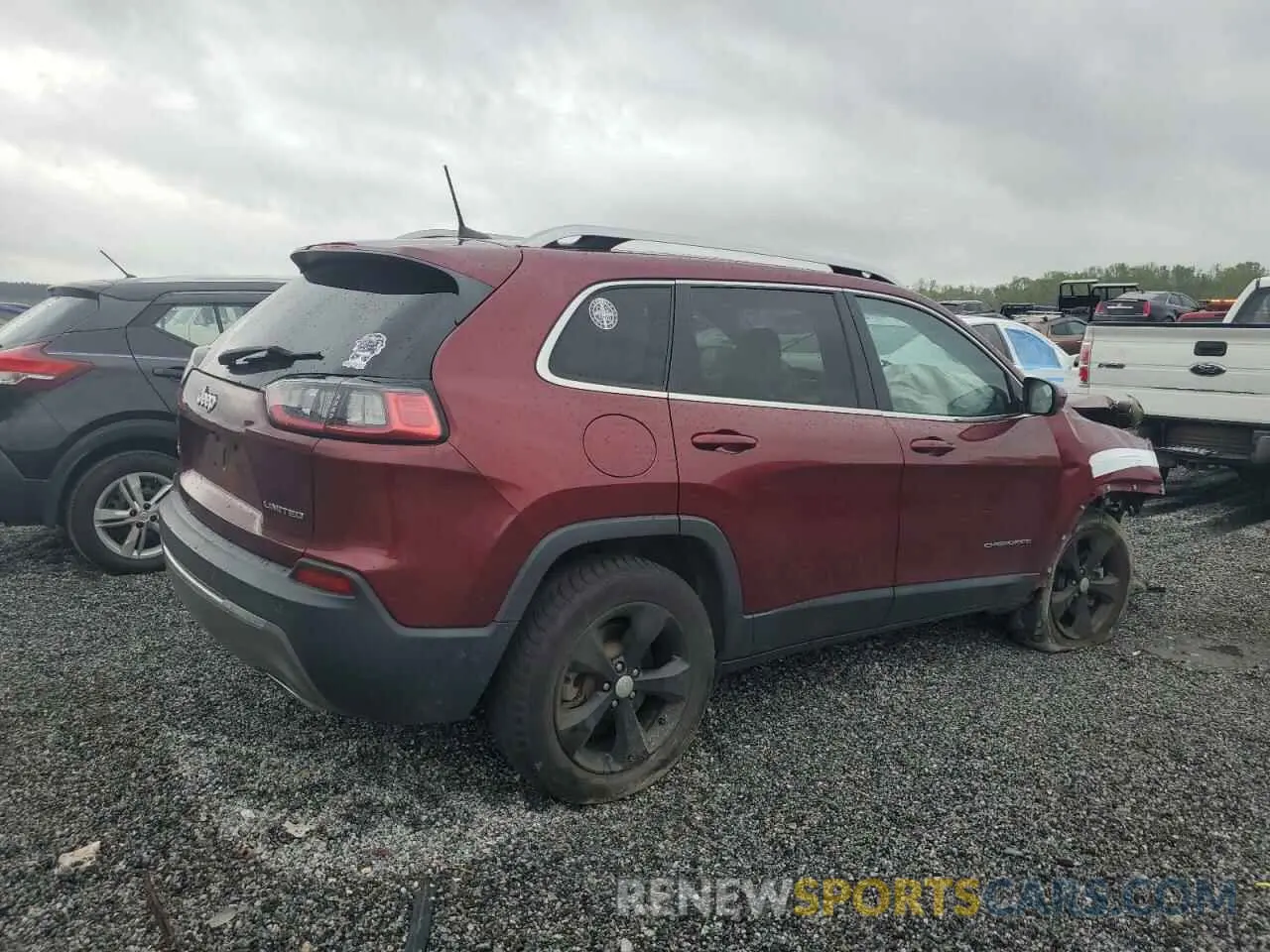 3 Photograph of a damaged car 1C4PJMDX6KD251286 JEEP GRAND CHER 2019