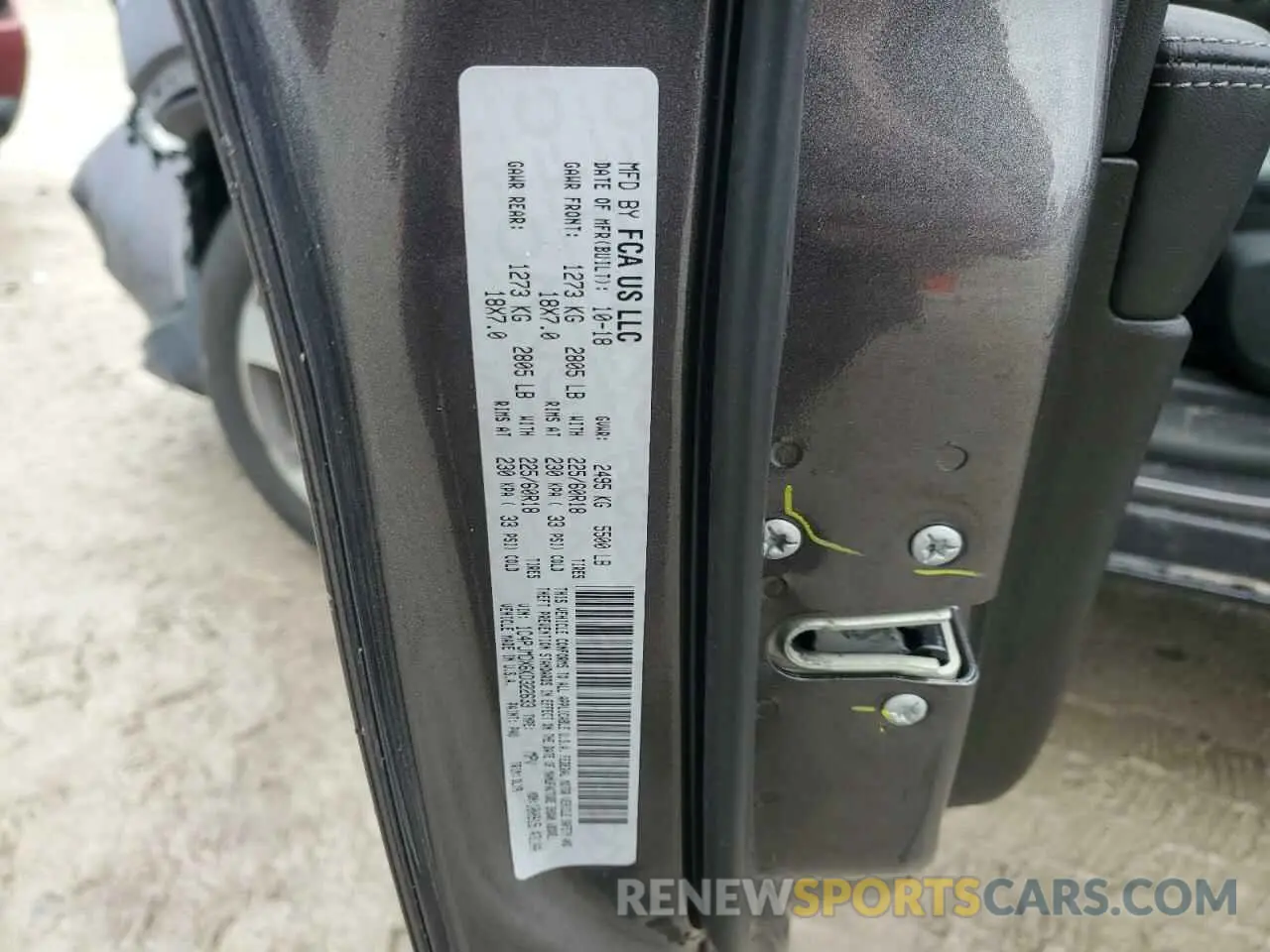 14 Photograph of a damaged car 1C4PJMDX6KD322633 JEEP GRAND CHER 2019
