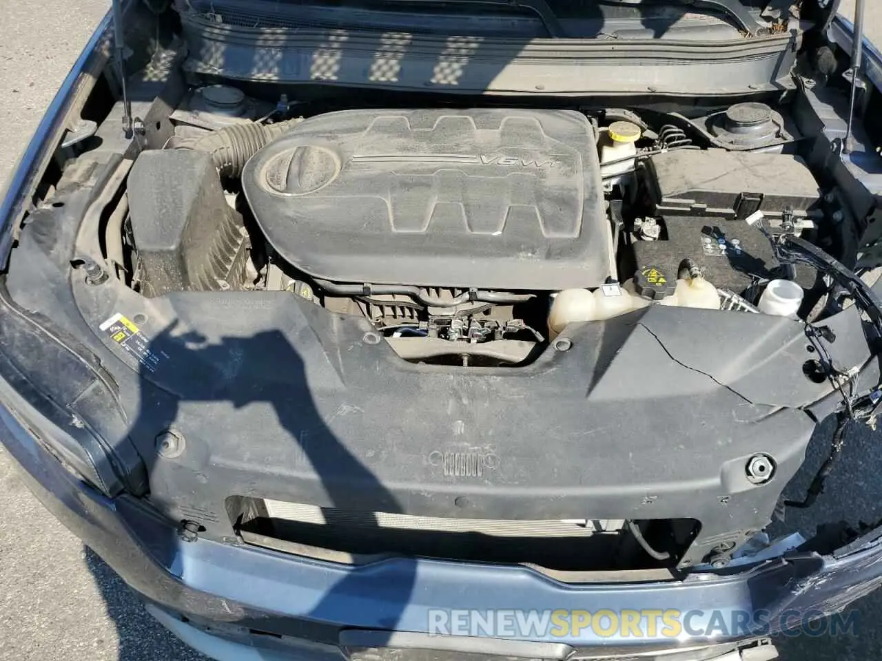14 Photograph of a damaged car 1C4PJMDX6KD446434 JEEP GRAND CHER 2019