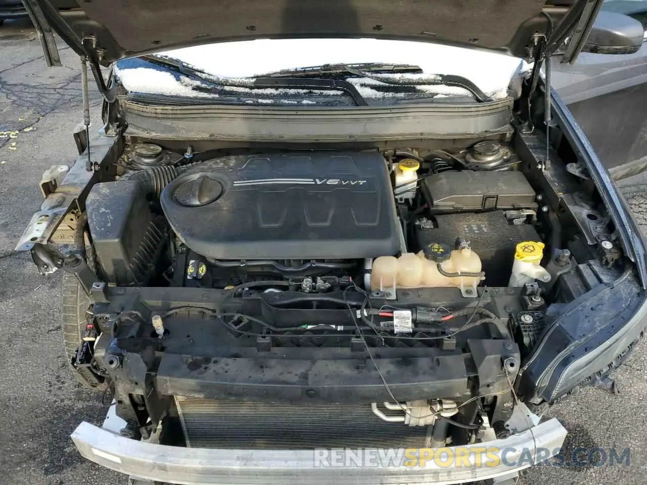 12 Photograph of a damaged car 1C4PJMDX7KD259722 JEEP GRAND CHER 2019