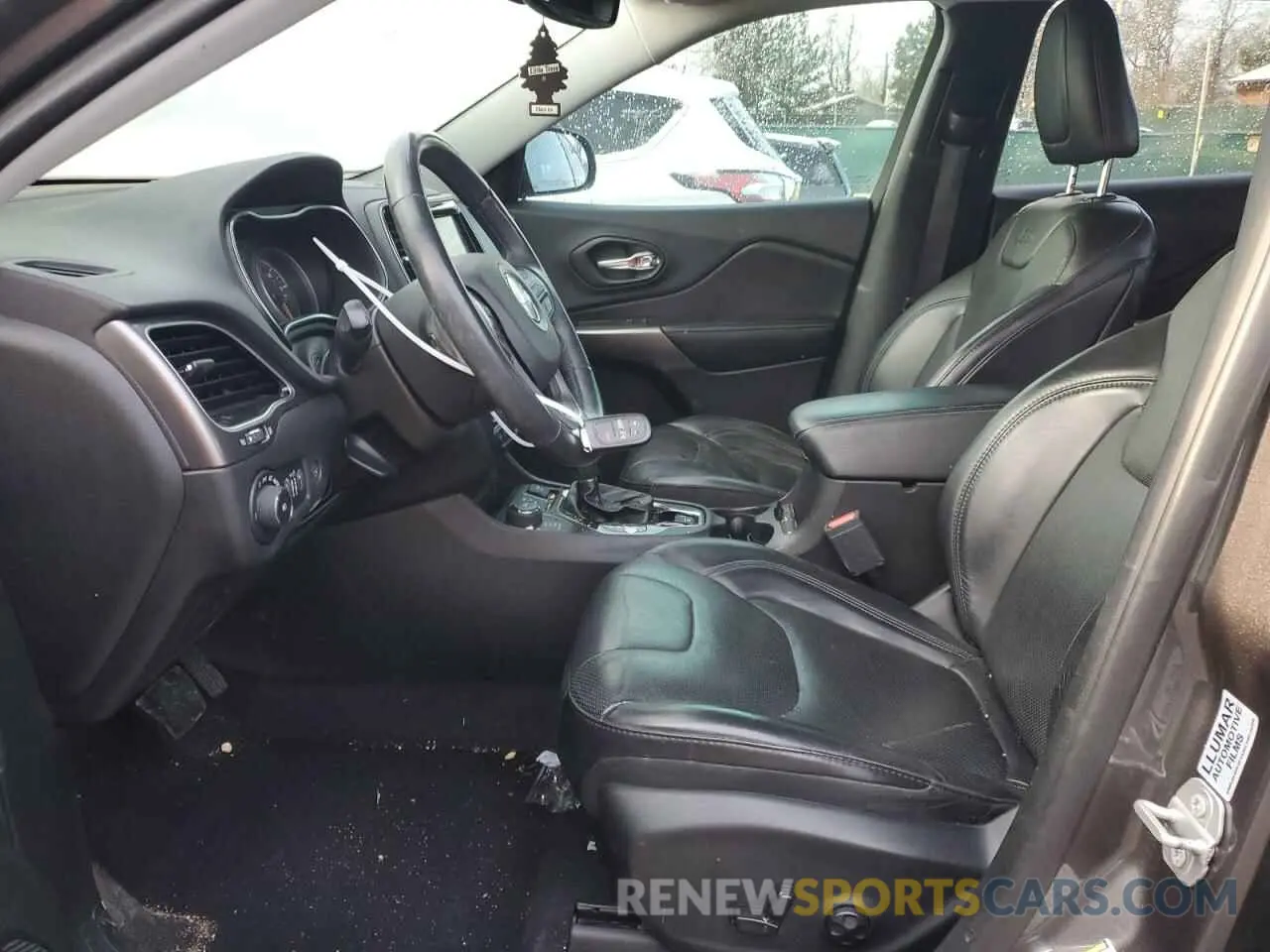7 Photograph of a damaged car 1C4PJMDX7KD259722 JEEP GRAND CHER 2019