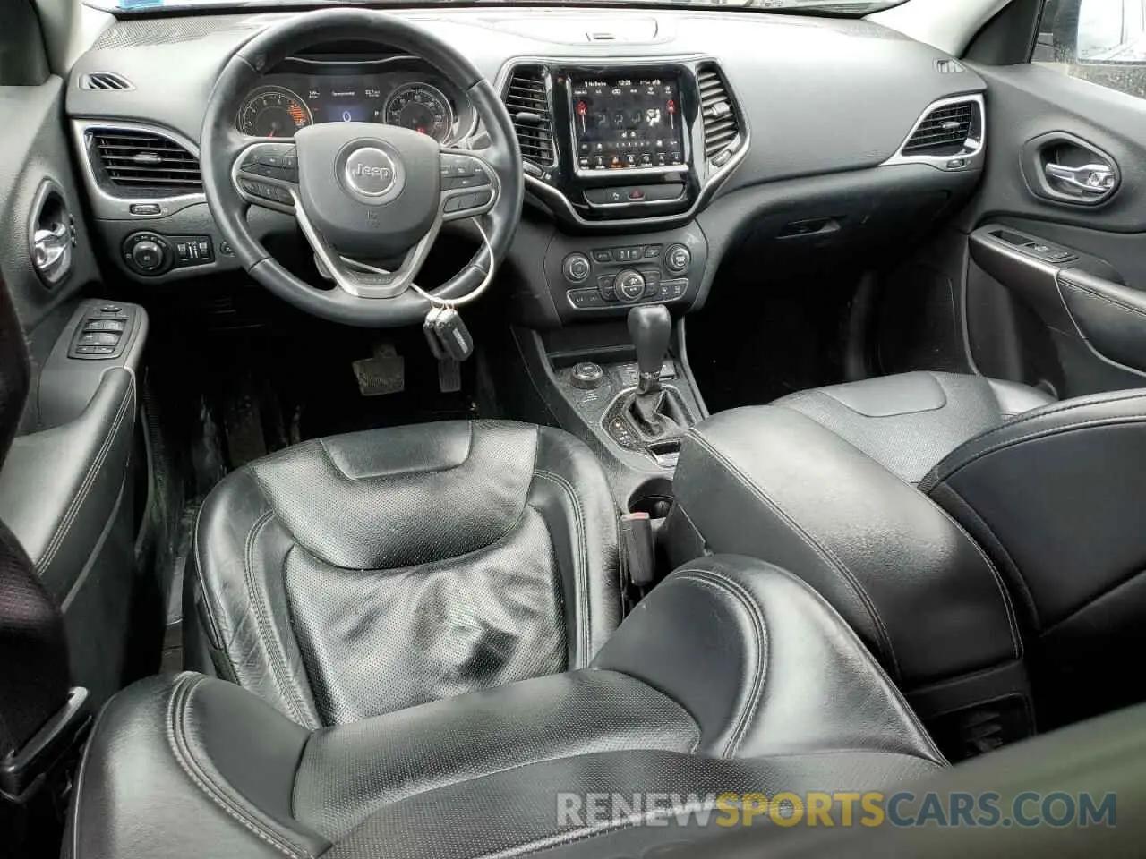 8 Photograph of a damaged car 1C4PJMDX7KD268890 JEEP GRAND CHER 2019