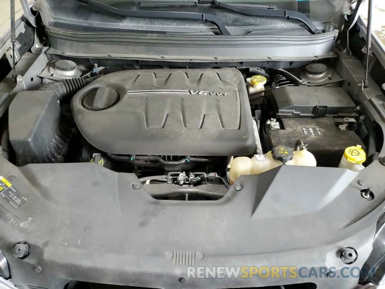 12 Photograph of a damaged car 1C4PJMDX8KD122353 JEEP GRAND CHER 2019