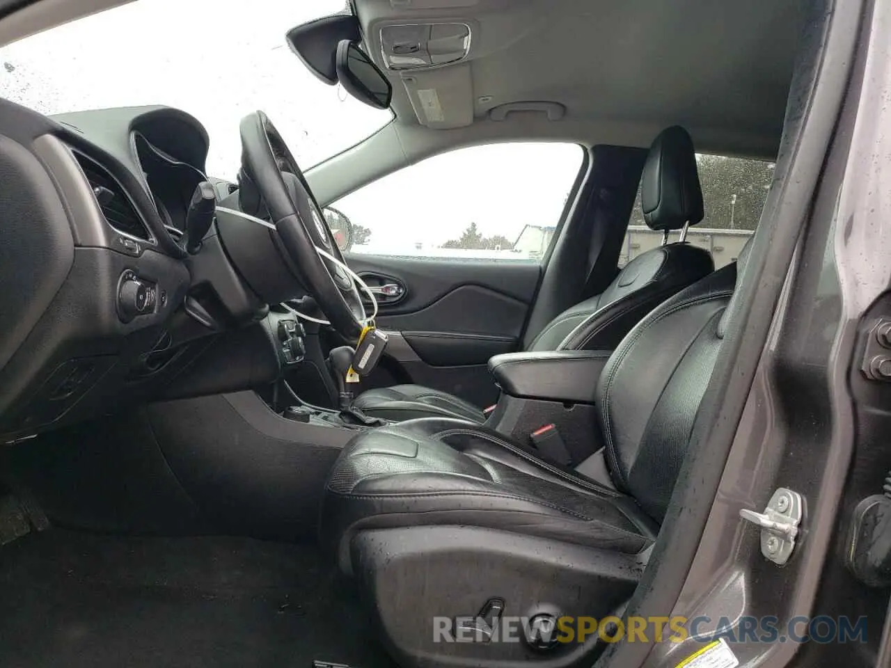 7 Photograph of a damaged car 1C4PJMDX8KD309334 JEEP GRAND CHER 2019