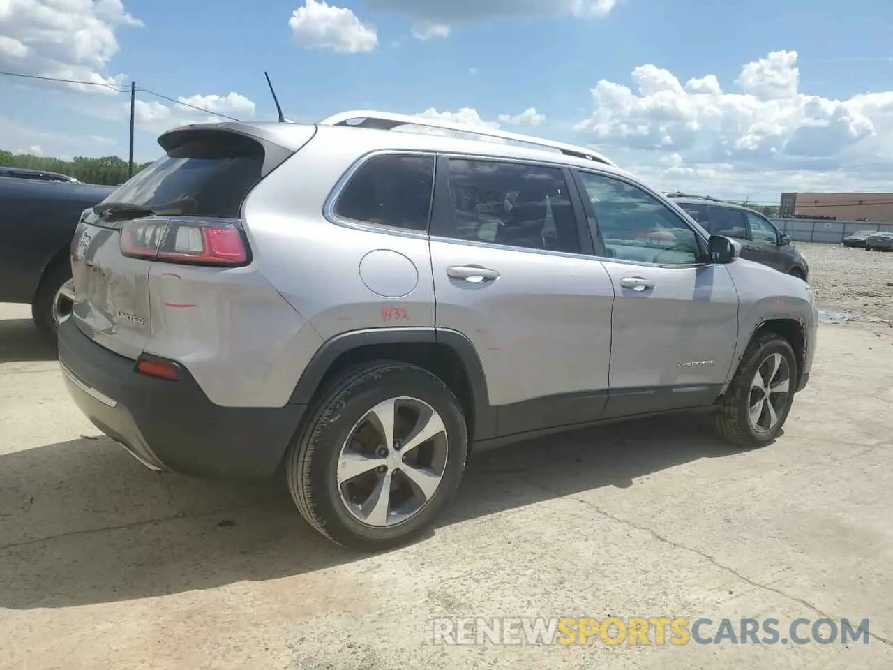 3 Photograph of a damaged car 1C4PJMDX8KD322603 JEEP GRAND CHER 2019