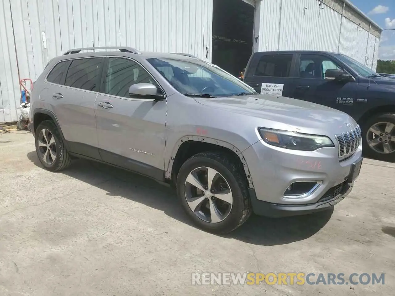 4 Photograph of a damaged car 1C4PJMDX8KD322603 JEEP GRAND CHER 2019
